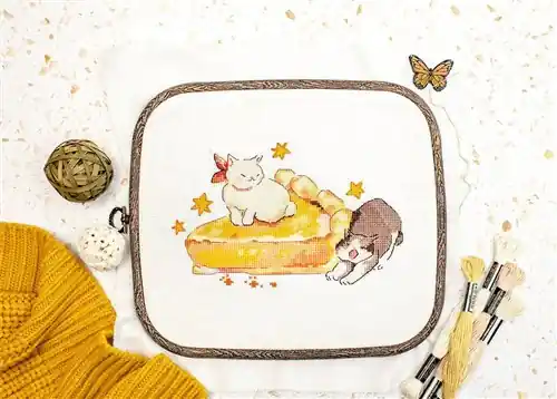 In Demand Eating Sleeping Stretching L8811 Counted Cross Stitch Kit